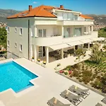 Luxury Apartments Villa Klara
